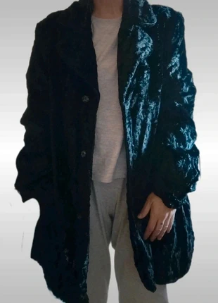 Abrigo negro de pelo. Talla 46. Medidas en descripción., marque: PICOTAZOS, état: Très bon état, taille: XXXL / 46 / 18, 20,00 €, 21,70 € Protection acheteurs incluse