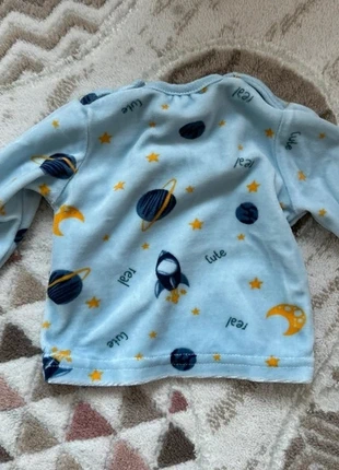 Samt Pullover 50, merk: Sonstiges, staat: Heel goed, maat: 1-3 maanden / 56 cm, € 2,00, € 2,80 inclusief Kopersbescherming