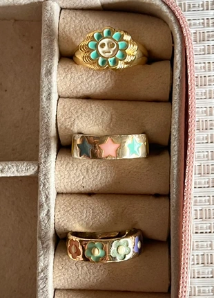 Set di tre anelli regolabili, brand: Set, condizioni: Ottime, taglia: Regolabile, €6.00, €7.00 include la Protezione acquisti