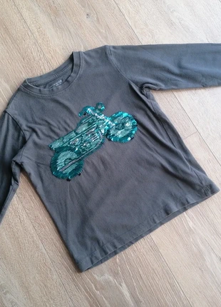 T-shirt manche longue noir à motif moto en sequin garçon, état: Très bon état, taille: 5 ans / 110 cm, 2,50 €, 3,33 € Protection acheteurs incluse