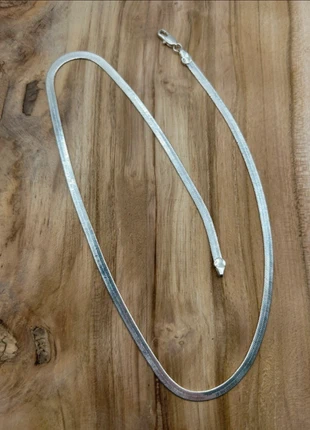 Collier serpentine argent, marque: Argent, état: Bon état, 8,00 €, 9,10 € Protection acheteurs incluse