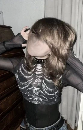 Top noir transparent motif squelette – Look edgy garanti, brand: goth, condition: New without tags, size: S / 36 / 8, €15.00, €16.45 includes Buyer Protection Pro