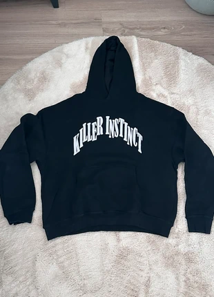 Killer Instinct hoodie in maat XXL, valt als L/XL, merk: killer Instict, staat: Heel goed, maat: XL / 42 / 14, € 35,00, € 37,45 inclusief Kopersbescherming