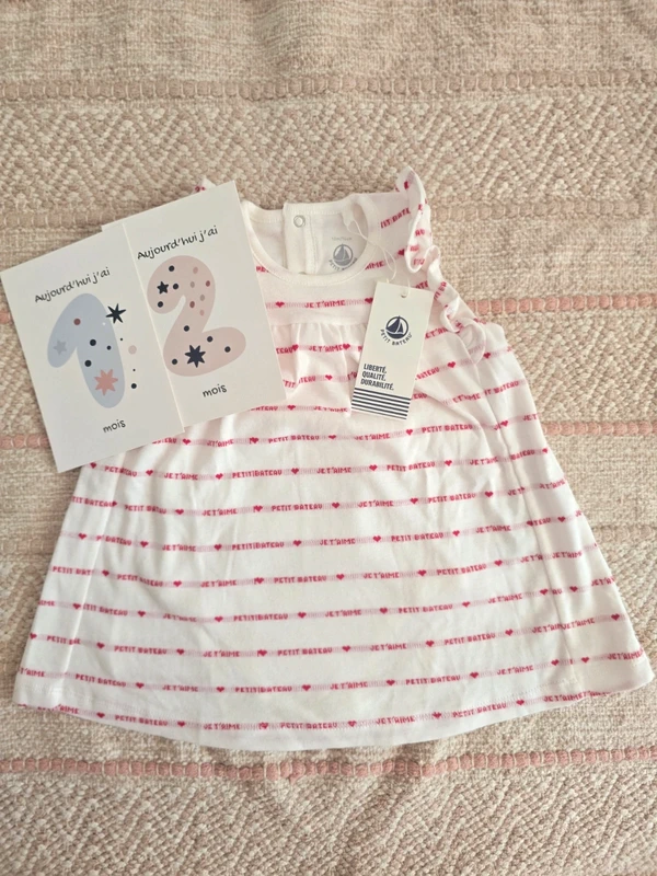 Robe barboteuse blanche coeur "je t'aime" petit bateau 12 mois neuve - photo numéro 2