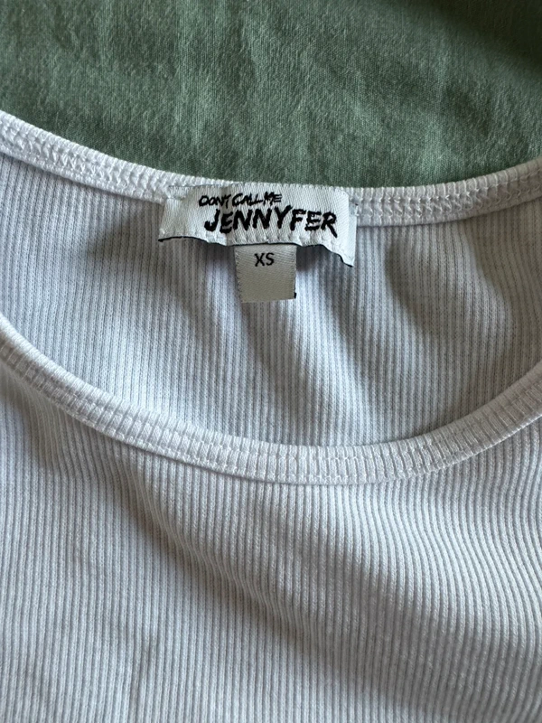 Teeshirt Crop top - photo numéro 2
