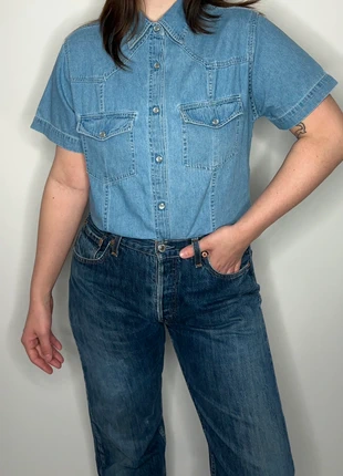 1990s light wash denim cottage core country western bohemian streetwear Copenhagen blouse, marque: Vintage, état: Très bon état, taille: M / 38 / 10, 15,00 €, 16,45 € Protection acheteurs (Pro) incluse