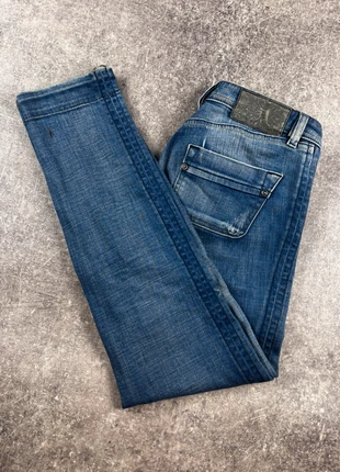 Jean Diesel Kinkey W27 L32 stretch bleu délavé, coupe slim, style vintage italien, brand: Diesel, condition: Very good, size: M / 38 / 10, €27.90, €30.00 includes Buyer Protection
