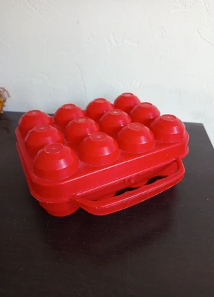 Boite à oeufs rouge vintage, marque: Vintage Boutique, état: Bon état, 7,00 €, 8,05 € Protection acheteurs incluse