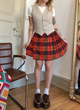 Jupe plissée écossaise vintage rouge à carreaux tartan, marke: Vintage Dressing, zustand: Sehr gut, größe: XS / 34 / 6, 15,00 €, 16,45 € inklusive Vinted-Käuferschutz