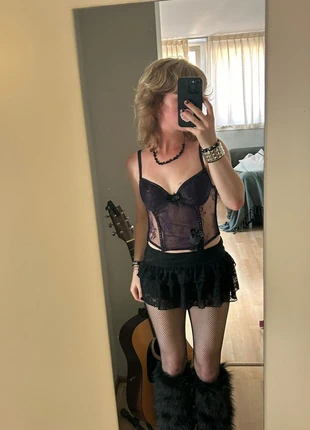 Purple corset, merk: EMO, staat: Goed, maat: S / 36 / 8, € 10,00, € 11,20 inclusief Kopersbescherming