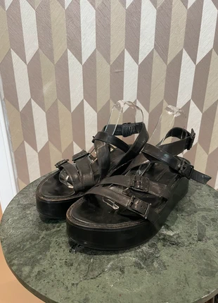 Ann Demeulemeester leather sandals, merk: Ann Demeulemeester, staat: Goed, maat: 41, € 75,00, € 79,45 inclusief Kopersbescherming Pro
