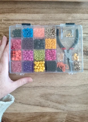 Coffret perles, brand: Inconnu, condizioni: Nuovo senza cartellino, €5.00, €5.95 include la Protezione acquisti