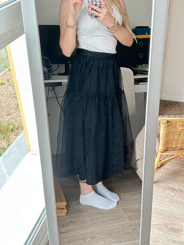Jupe longue noire H&M tulle à pois taille 40 - photo numéro 2