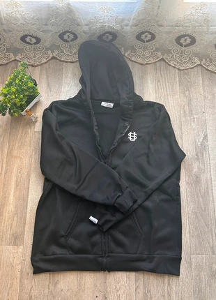 🖤 Veste à capuche noire Y2K (État neuf), merk: Tendance, staat: Nieuw met prijskaartje, maat: M, € 17,00, € 18,55 inclusief Kopersbescherming