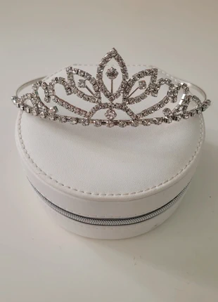 Tiara, marque: Accessorize, état: Neuf sans étiquette, 5,00 €, 5,95 € Protection acheteurs incluse