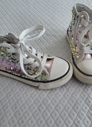 Jolies chaussures montantes à sequins brillants 28, marca: Lovely wings, estado: Muito bom, tamanho: 28, €10.00, €11.20 inclui Proteção do Comprador