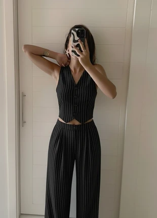 Ensemble top et pantalon rayé noir femme taille S, marque: Claudus, état: Très bon état, taille: S / 36 / 8, 49,90 €, 53,10 € Protection acheteurs incluse