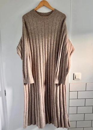 Maxi Dress H&M autunno/inverno - Taglia M, brand: H&M, condition: Very good, size: M / 38 / 10, €14.50, €15.93 includes Buyer Protection