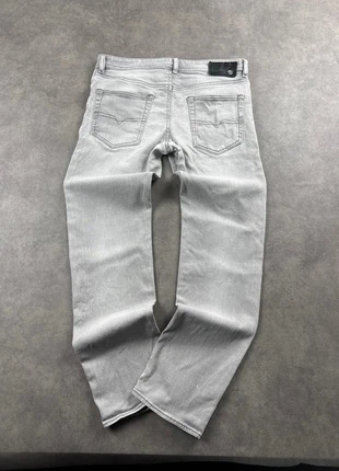 Jean gris clair Diesel Buster Slim homme W31 L30 tapered - PAN1661, marque: Diesel, état: Très bon état, taille: W31 | FR 40, 21,99 €, 23,79 € Protection acheteurs (Pro) incluse