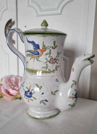 Cafetera o Tetera de Loza Francesa Martres Tolosane modelo "Moustiers", brand: Moustiers, condition: New without tags, €20.00, €21.70 includes Buyer Protection