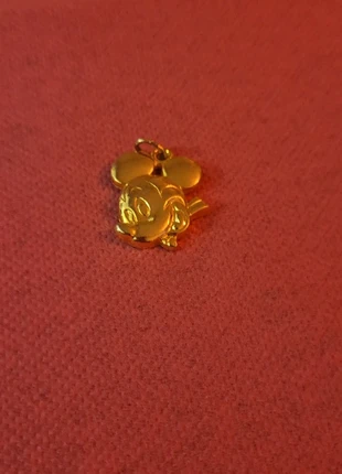 Pendentif  mickey, marque: Disney, état: Très bon état, 15,00 €, 16,45 € Protection acheteurs incluse