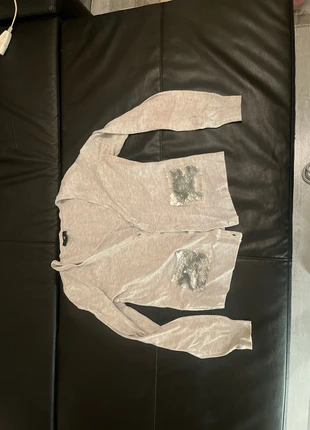 Petit gilet, marke: H&M, zustand: Sehr gut, größe: S / 36 / 8, 3,50 €, 4,38 € inklusive Vinted-Käuferschutz