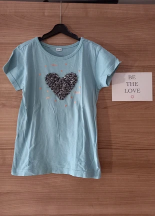 Licht blauw follow your heart t-shirt 122 128, zeer goede staat, marque: follow your heart, état: Très bon état, taille: 7 ans / 122 cm, 2,90 €, 3,75 € Protection acheteurs incluse