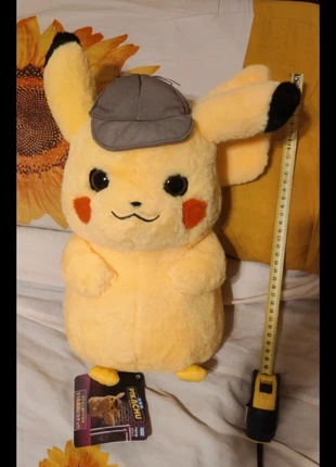 Peluche Detective Pikachu Takara Tomy originale – 40 cm (versione giapponese 2019), marke: Takara Tomy, zustand: Neu, mit Etikett, größe: Einheitsgröße, 70,00 €, 74,20 € inklusive Vinted-Käuferschutz
