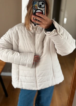 Hampton republic puffer white jacket Uniqlo pufftech, merk: Hampton Republic, staat: Heel goed, maat: XL / 42 / 14, € 35,00, € 37,45 inclusief Kopersbescherming