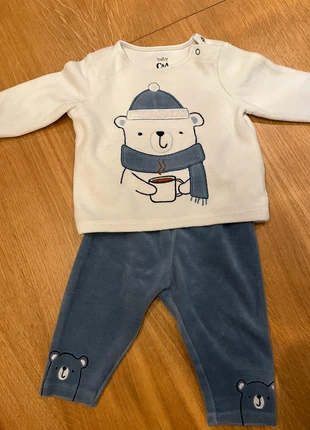 Pyjama 2 pièces 6 mois, marque: C&A, état: Très bon état, taille: 6-9 mois / 68 cm, 4,00 €, 4,90 € Protection acheteurs incluse