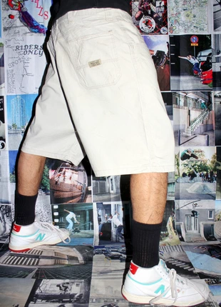 Wrangler Relaxed Fit Cream Shorts (US W38) (EU 48), marke: Wrangler, zustand: Zufriedenstellend, größe: W38 | DE 54, 19,99 €, 21,69 € beinhaltet Vinted-Käuferschutz Pro