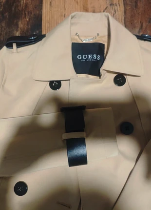 Gabardina GUESS Única y Original en Color Beige. Xs, marca: GUESS, estado: Muy bueno, tamaño: XS / 34 / 6, 140,00 €, 147,70 € Protección al comprador incluida