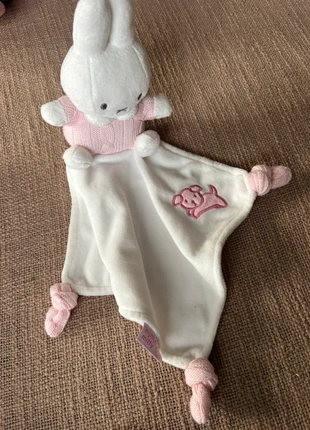 Doudou miffy blanc et rose, marque: Miffy, état: Très bon état, taille: 1-3 mois / 56 cm, 6,00 €, 7,00 € Protection acheteurs incluse