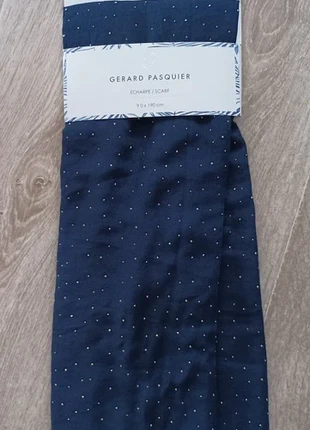 Écharpe légère bleue marine Gérard Pasquier, brand: Gerard Pasquier, condizioni: Nuovo con cartellino, €10.00, €11.20 include la Protezione acquisti