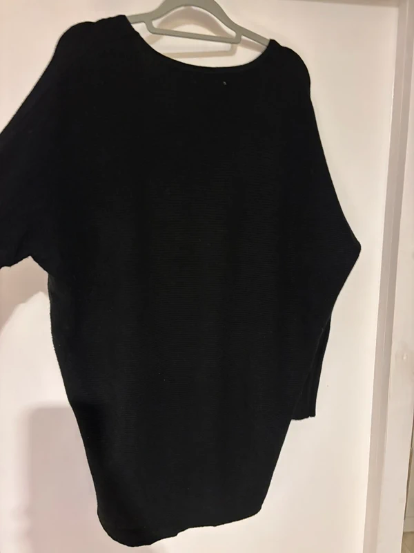 Jolie pull noir taille unique marque : M&D Fashion - photo numéro 8