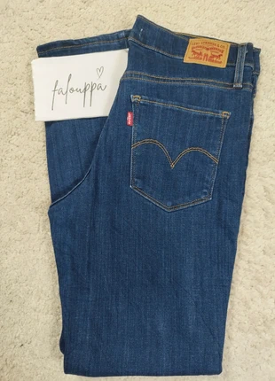 Levi's femme 312 shaping slim , stretch, excellent état, taille FR40 | W30 L30, marque: Levi's, état: Neuf sans étiquette, taille: L / 40 / 12, 20,00 €, 21,70 € Protection acheteurs (Pro) incluse