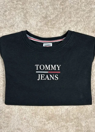 Pull épais sweat Tommy Hilfiger noir | Taille S | Logo brodé sur manche, marca: Tommy Hilfiger, estado: Muy bueno, tamaño: S, 20,00 €, 21,70 € Protección al comprador Pro incluida