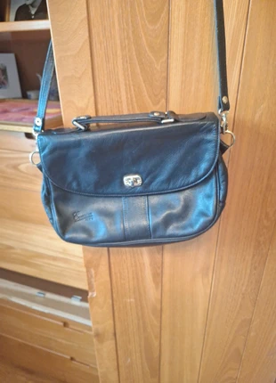 Assecoires femme, brand: Evasion, condizioni: Buone, €1.00, €1.75 include la Protezione acquisti