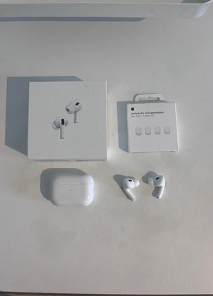 Airpods Pro 2, marke: Apple, zustand: Sehr gut, 130,00 €, 137,20 € inklusive Vinted-Käuferschutz