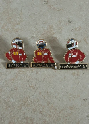 lot de 3 pin’s vintage Formule 1, brand: F1, condizioni: Buone, €3.00, €3.85 include la Protezione acquisti