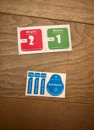 Kit de nettoyage neuf pour pose de verre trempé / écran, brand: freaks geeks, condizioni: Nuovo con cartellino, €10.00, €11.20 include la Protezione acquisti