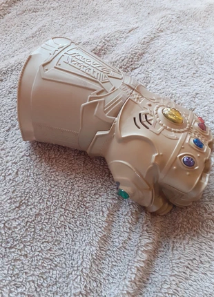 Gant tanos électronique, brand: Marvel, condition: Good, size: 6 years / 116 cm, €10.00, €11.20 includes Buyer Protection