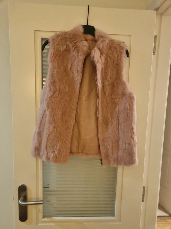 Chaleco de pelo rosa