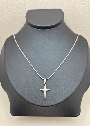 😍 Collier, marque: Stüssy, état: Très bon état, 8,00 €, 9,10 € Protection acheteurs incluse