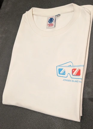 Tee shirt Jonsen island, merk: Jonsen Island, staat: Heel goed, maat: M, € 26,00, € 28,00 inclusief Kopersbescherming