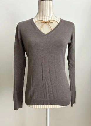 Pull léger couleur taupe col V 100%coton Esprit taille S, marque: Esprit, état: Très bon état, taille: S / 36 / 8, 6,00 €, 7,00 € Protection acheteurs incluse