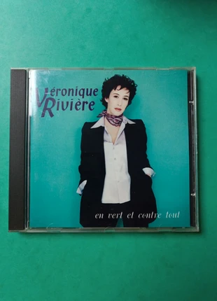 Véronique Rivière - En vert et contre tout, staat: Heel goed, € 2,70, € 3,54 inclusief Kopersbescherming