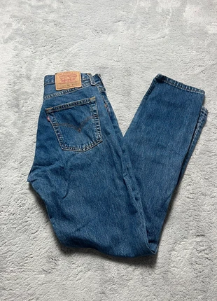Jean Levi’s Coupe droite Couleur Bleu Marine Taille M(38), brand: Levi's, condition: Good, size: M / 38 / 10, €12.00, €13.30 includes Buyer Protection