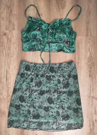 🦋 Green Floral & Butterfly 2-Piece Set – Size L 🌿, marca: Romwe, estado: Muy bueno, tamaño: L / 40 / 12, 10,00 €, 10,50 € Protección al comprador incluida