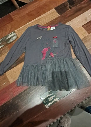 Tunique grise, marke: Disney, zustand: Sehr gut, größe: 7 Jahre / 122, 2,00 €, 2,80 € inklusive Vinted-Käuferschutz